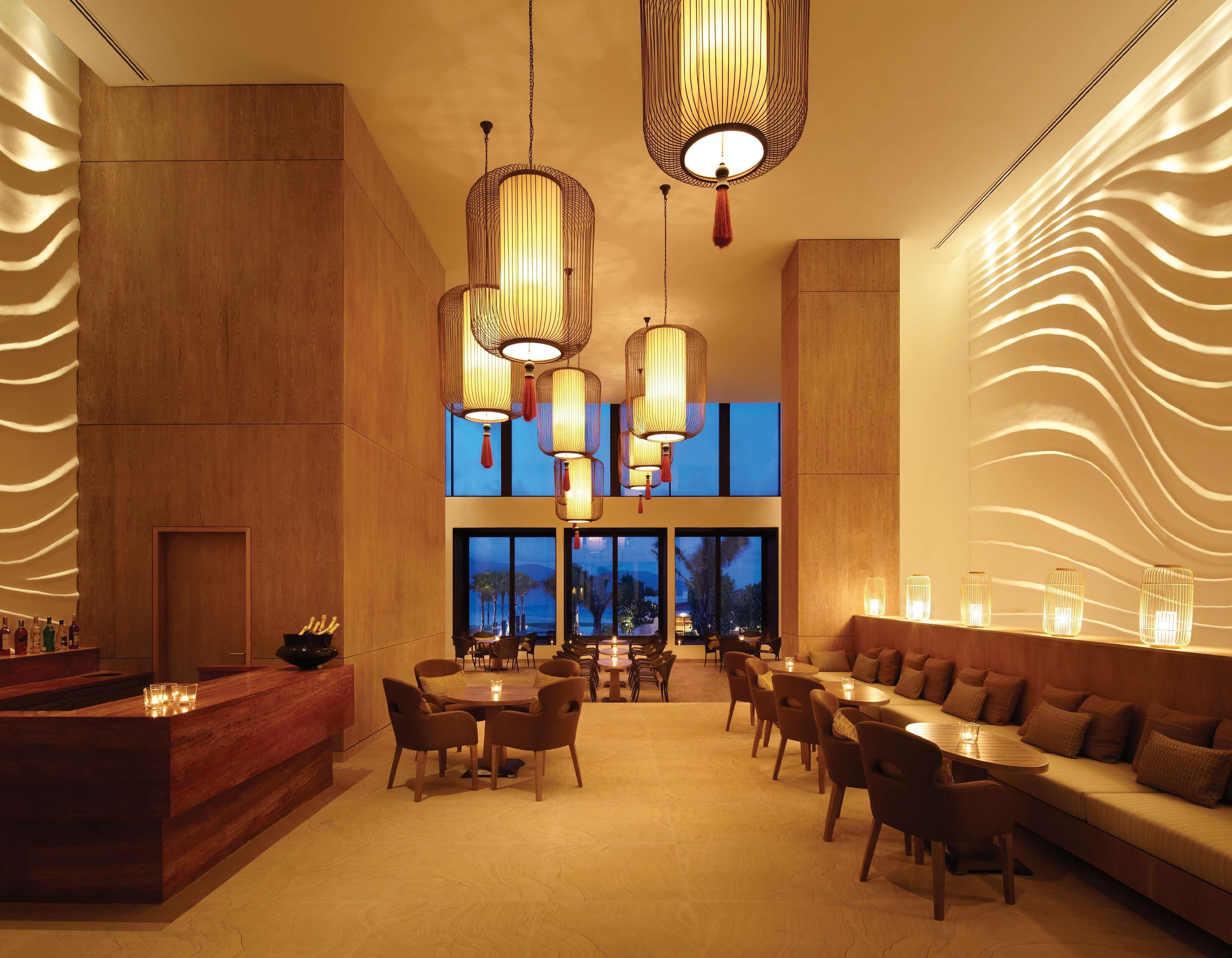 Hyatt Regency Danang Resort And Spa Exteriér fotografie The restaurant at the Ritz-Carlton, Maldives