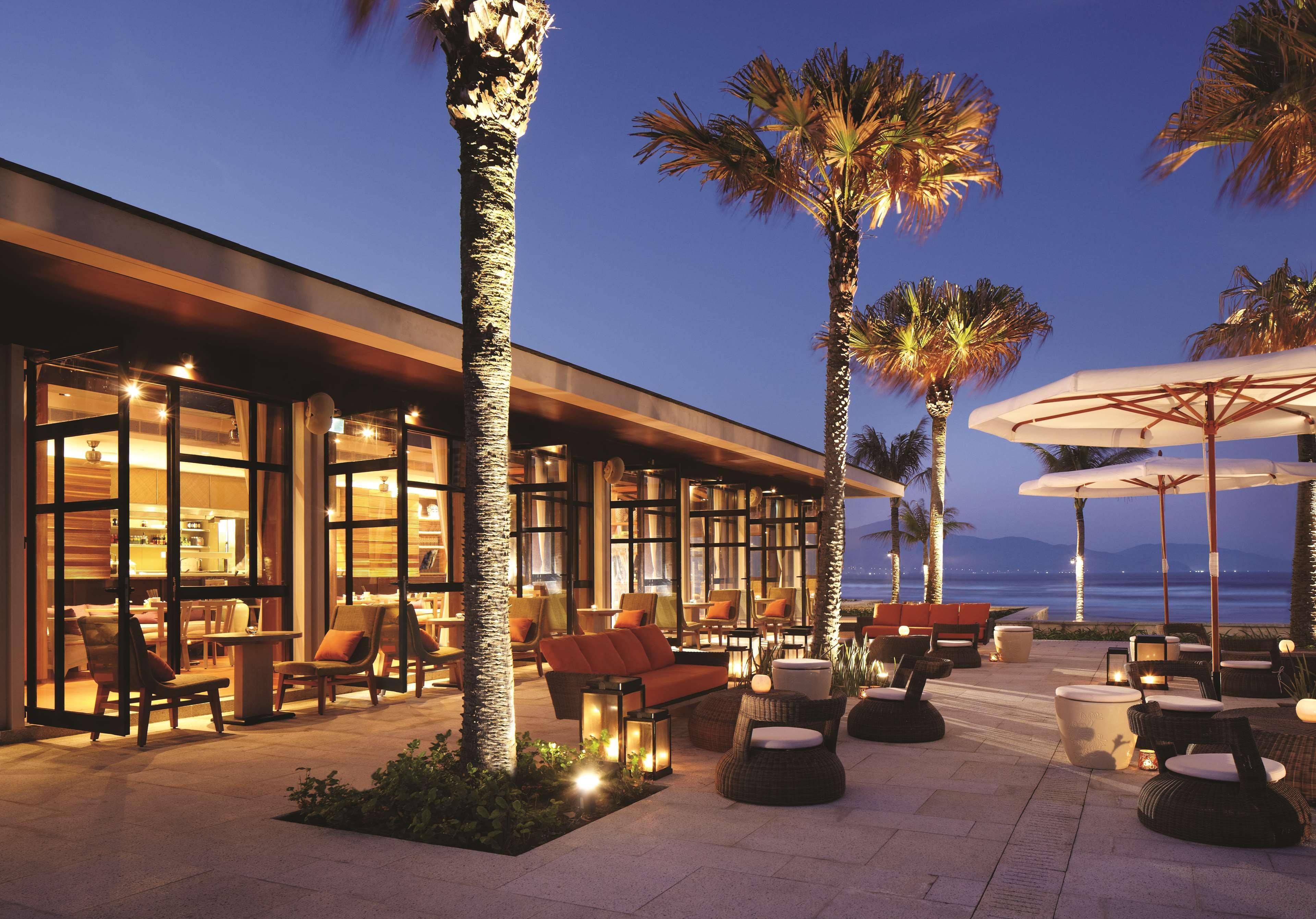 Hyatt Regency Danang Resort And Spa Exteriér fotografie The Beach Club at the Four Seasons Resort