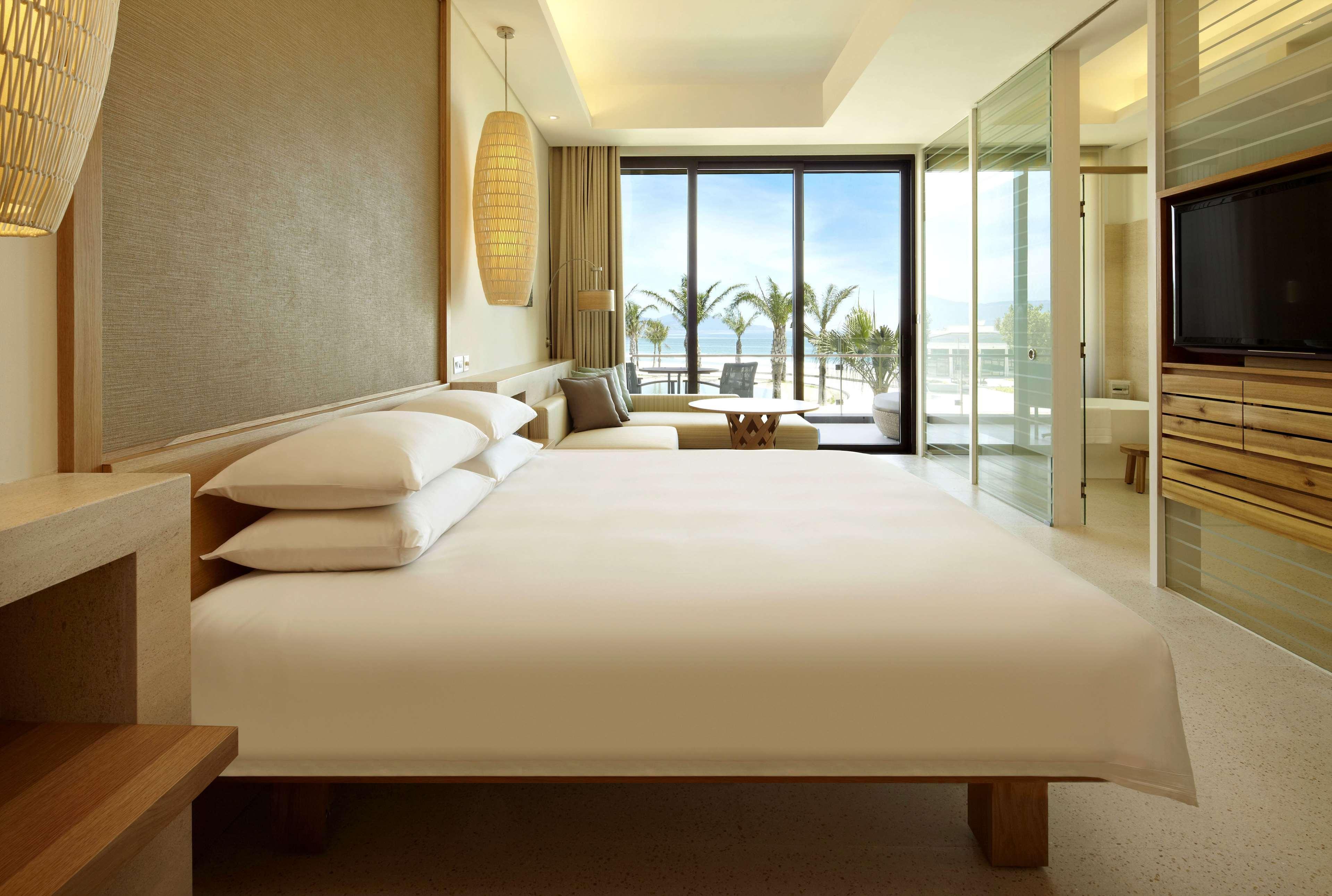 Hyatt Regency Danang Resort And Spa Exteriér fotografie Deluxe Ocean View Room