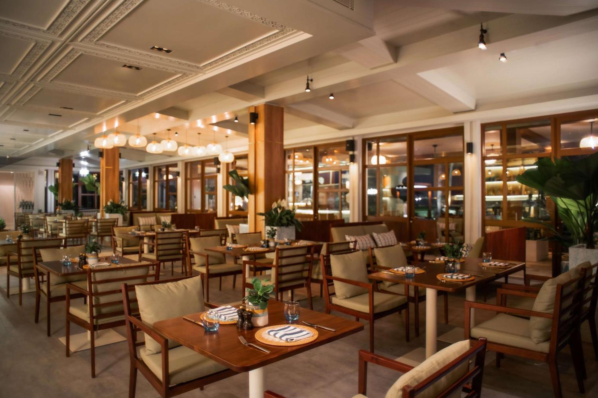 Hyatt Regency Danang Resort And Spa Exteriér fotografie The interior of the restaurant
