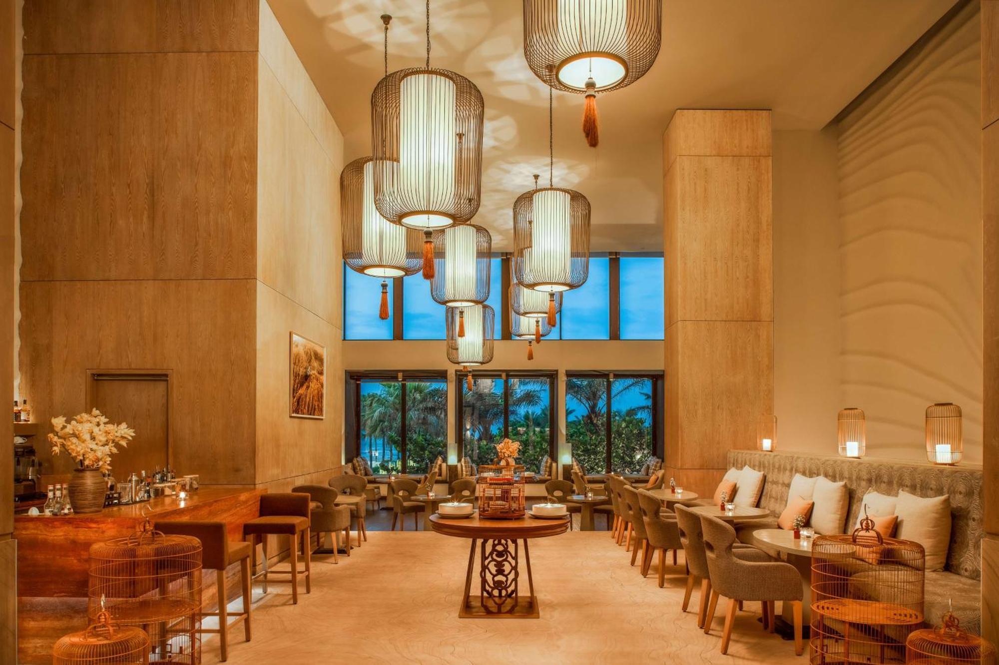 Hyatt Regency Danang Resort And Spa Exteriér fotografie The restaurant at the hotel