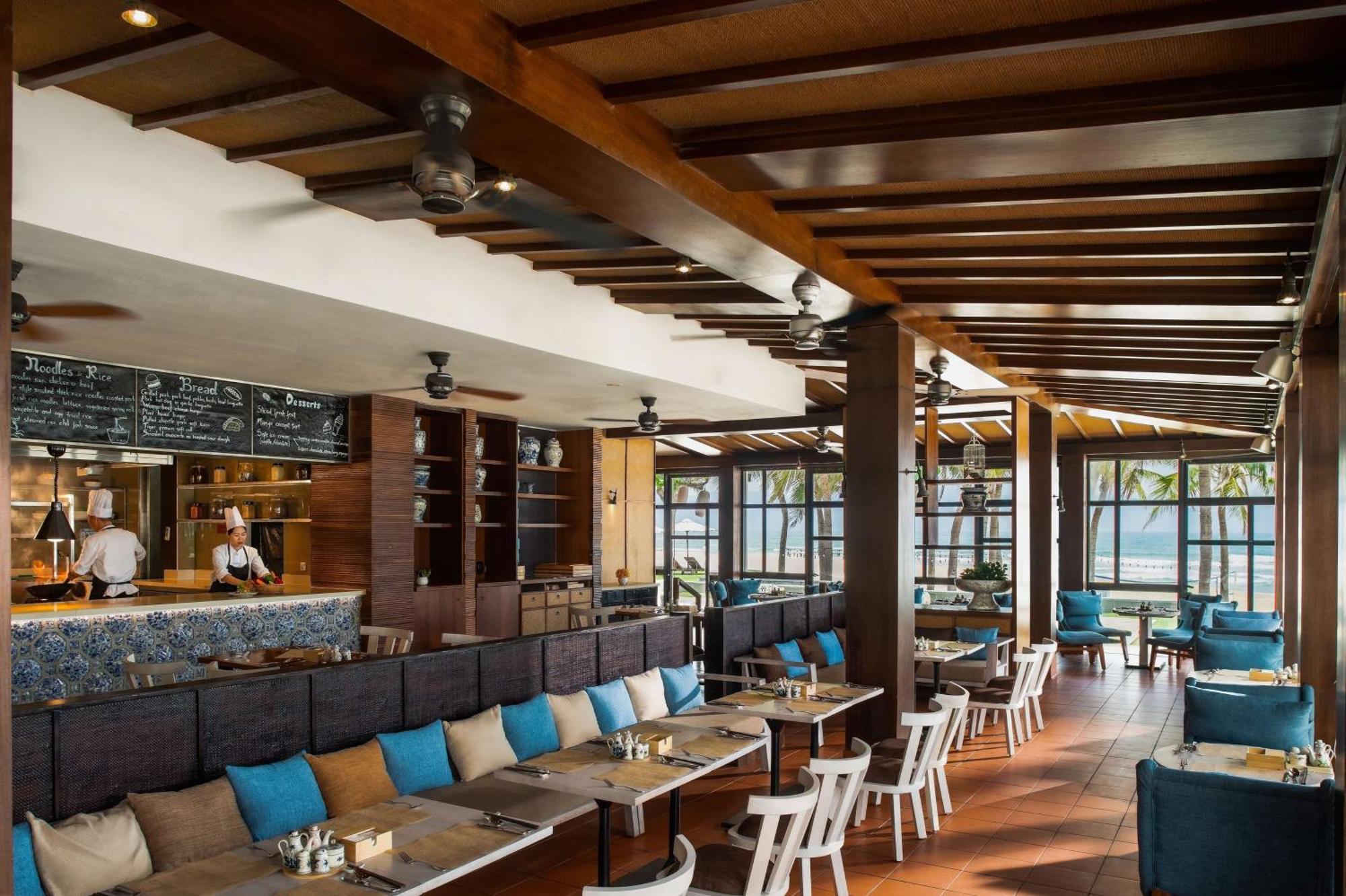Hyatt Regency Danang Resort And Spa Exteriér fotografie The Beach Club