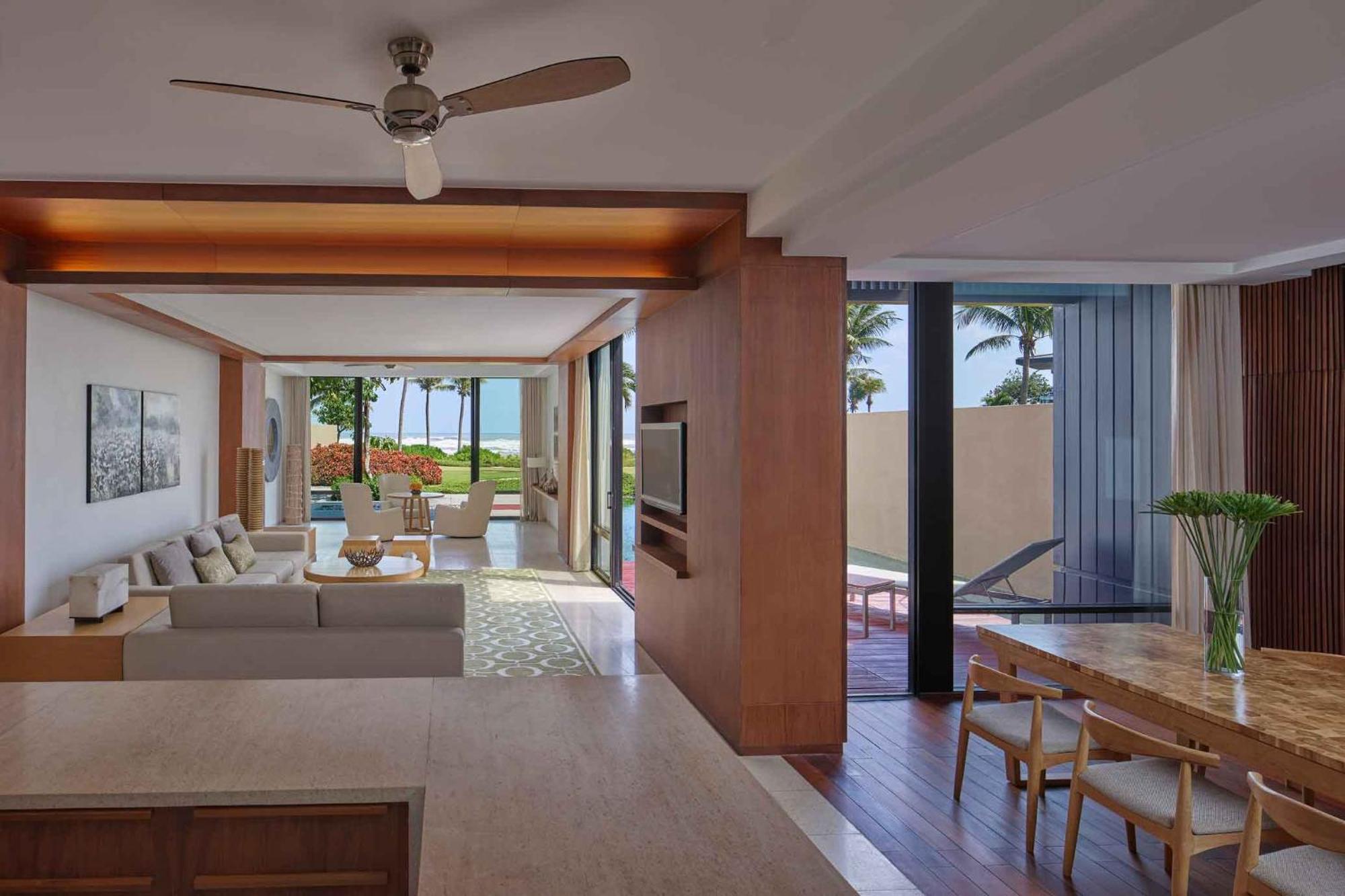 Hyatt Regency Danang Resort And Spa Exteriér fotografie A living room at the resort